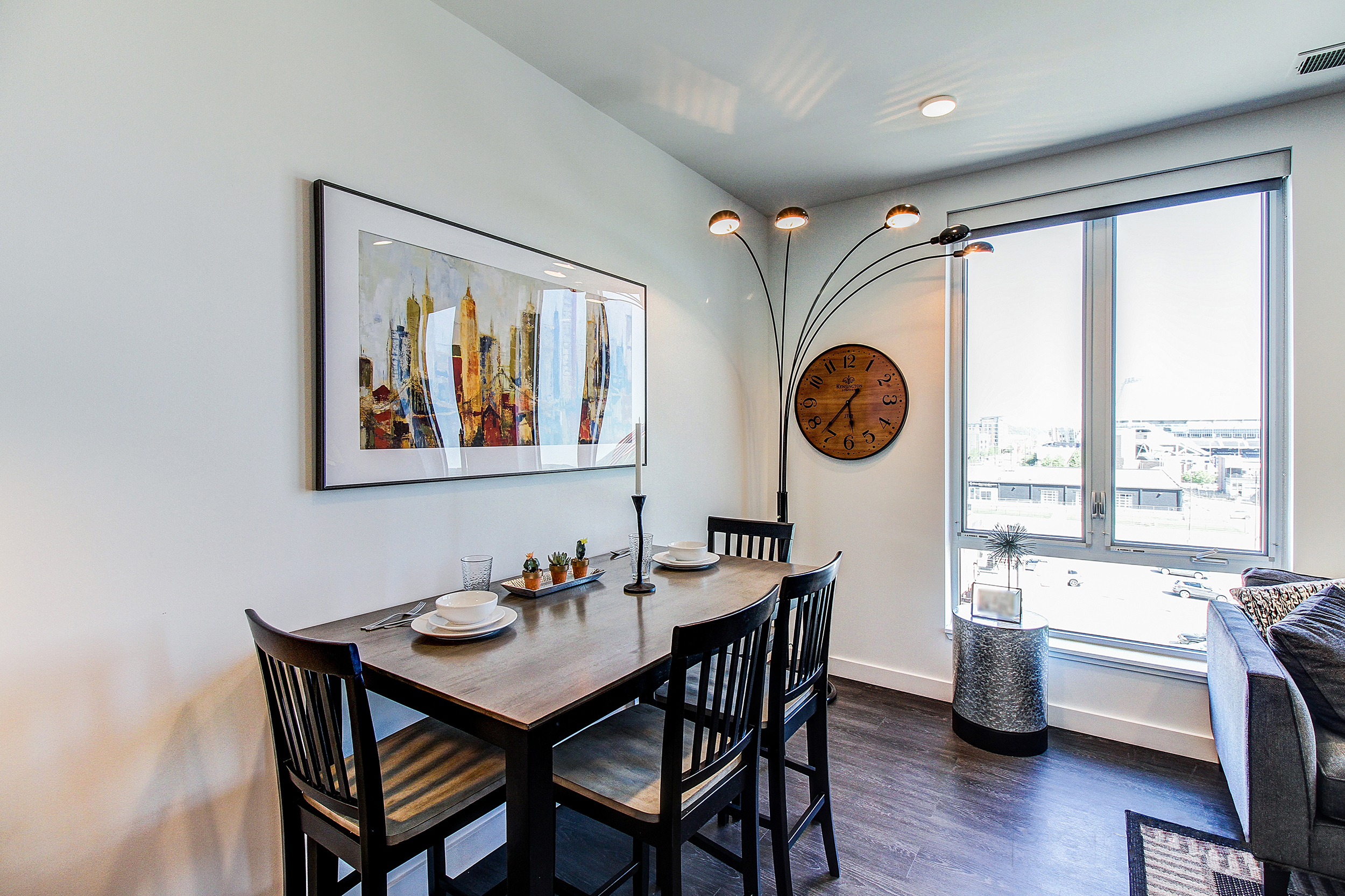 Live Nodo Dining Room